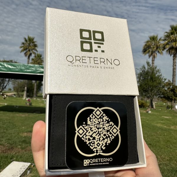 Medalla QR metálica